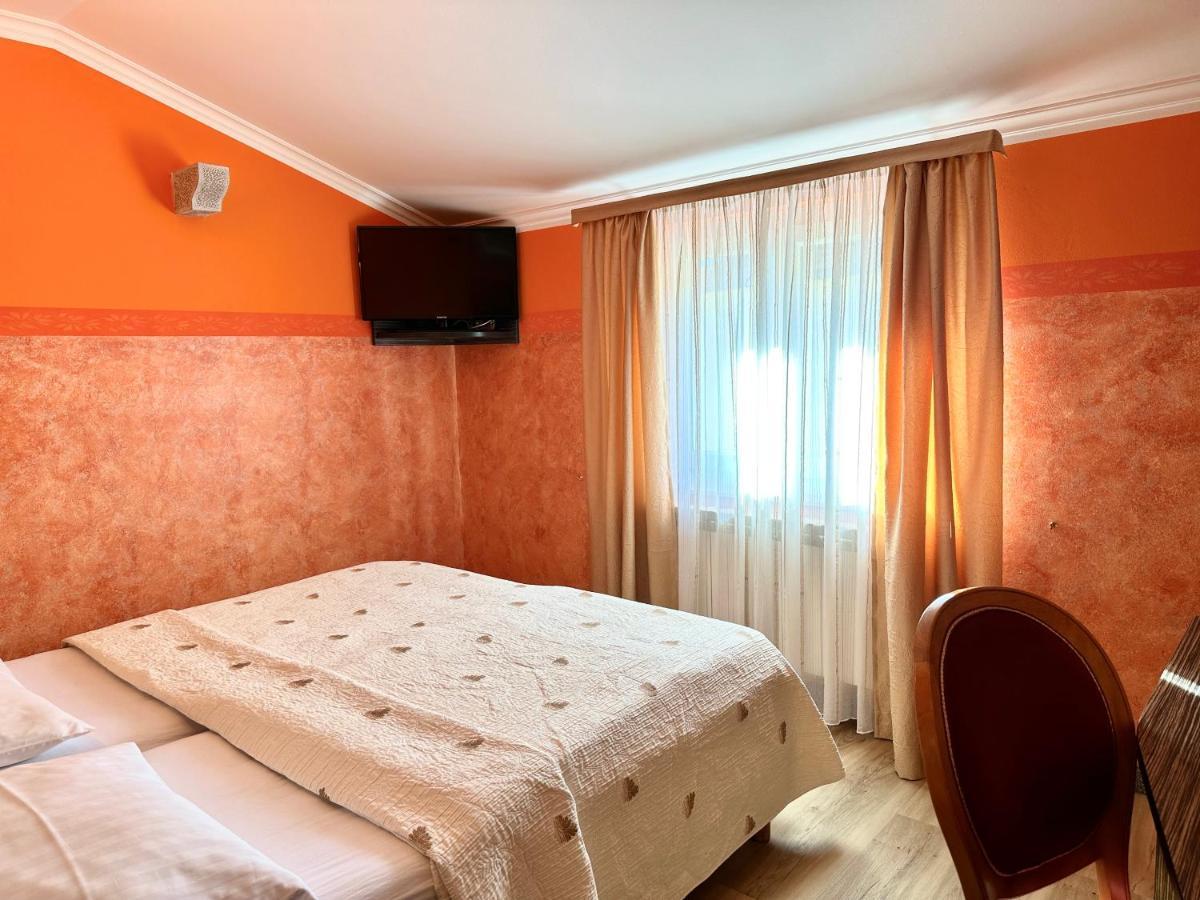 Hotel Grahor Depandance Sežana Exterior foto